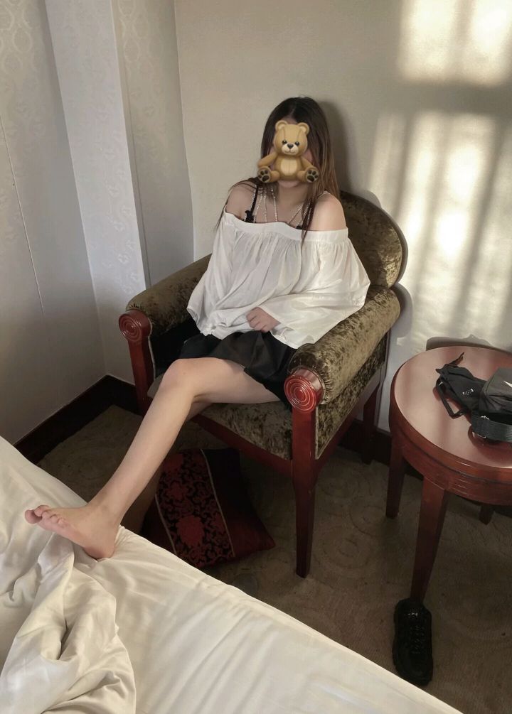 诱人美女的鲜嫩美脚