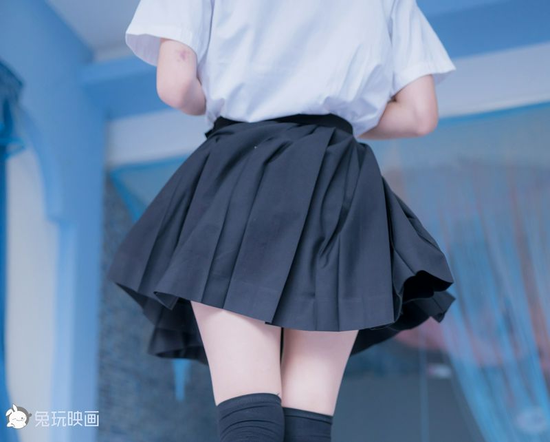 奇怪的阿姨_0