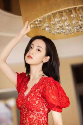 養(yǎng)眼美女(五位女星養(yǎng)眼美圖欣賞，個個美若天仙，你最喜歡誰呢？)