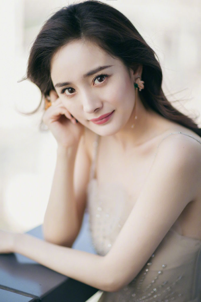 娛樂圈10大美女！個個顏值高氣質(zhì)好，你更喜歡哪位呢