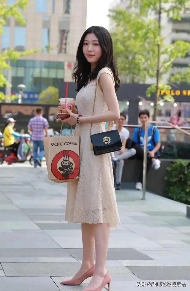20名美女著白裙，真的不一般