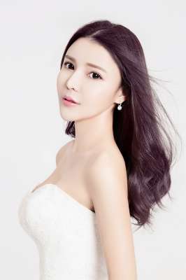 夜來(lái)女人香(賀雅蘭 演藝界當(dāng)紅女星 知名歌手 演員 超人氣偶像)