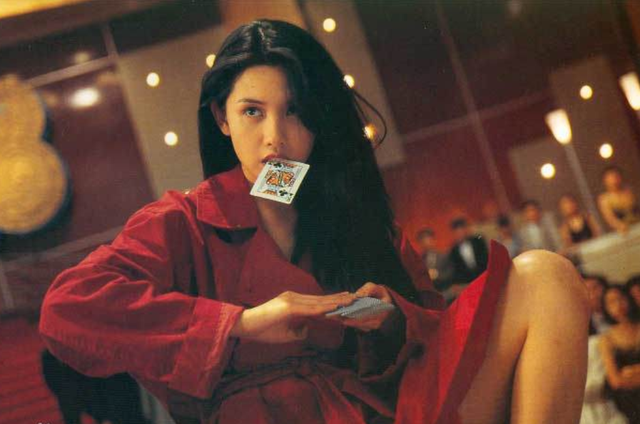 7位“一脱成名”的女星,有人成一线有人嫁豪门,有人成“癫王”