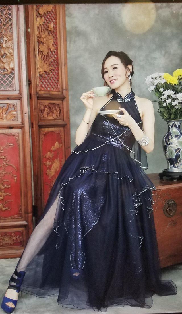 杨思琦凹凸有致身材曲线,性感撩人的同时却又有迷人的古典韵味