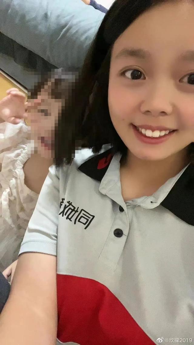 昨夜，她的笑容，讓全網(wǎng)心疼……