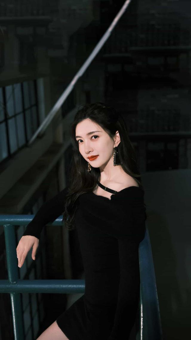 女人当家,房倒屋塌
