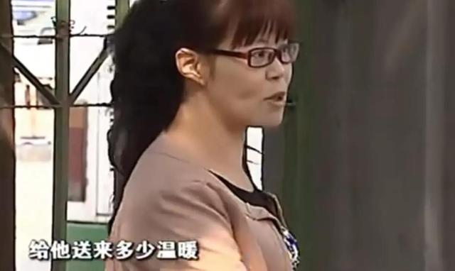 杭州23岁小伙去泡脚,认识大十几岁女技师同居!现在:痛苦甩不掉