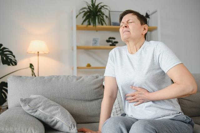 女性陰挺是怎么回事？對身體健康有影響嗎？需要治療嗎？