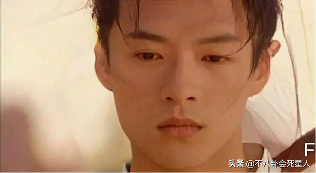 女星性转男装照:热巴撞脸大眼仔,杨颖神似罗云熙,关晓彤变路人