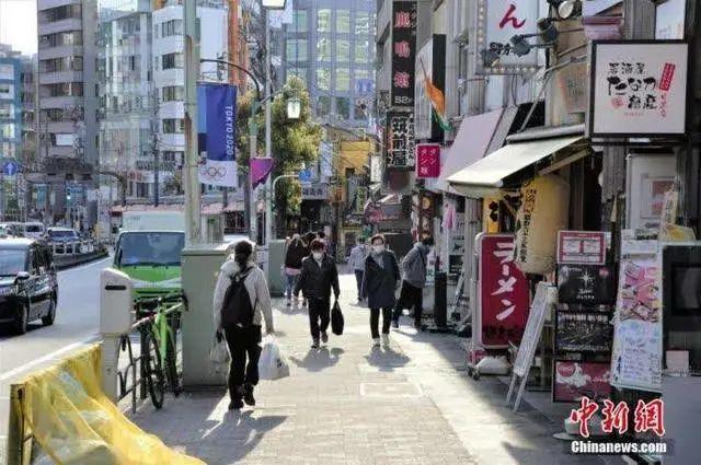 知名女星确诊新冠肺炎!肺部白影、呼吸困难,此前一直未接种疫苗