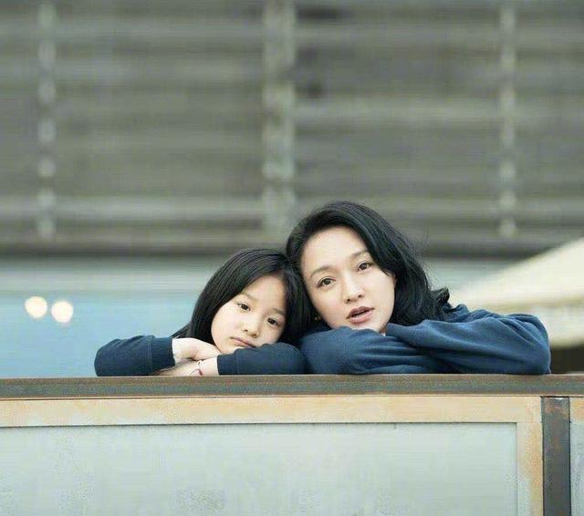 《不完美的她》:7岁小女孩受尽虐待,只想说:妈妈我依旧爱你