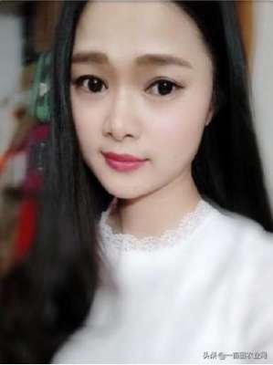 90美女網(wǎng)(90后美女通過(guò)直播賣(mài)菠蘿，幾小時(shí)狂賣(mài)上百萬(wàn)斤)