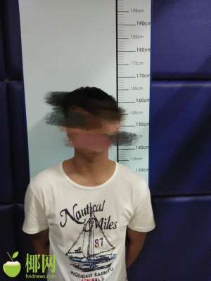強殲美女(色膽包天文昌一男子借酒勁搭訕美女，將其拖進出租屋二樓強奸)