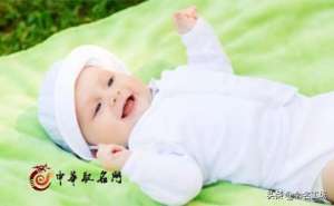 好聽的英文名字女生(2019新版女生英文名字大全帶解釋的)