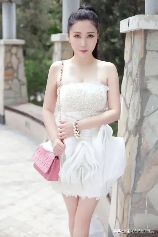 20名美女著白裙，真的不一般