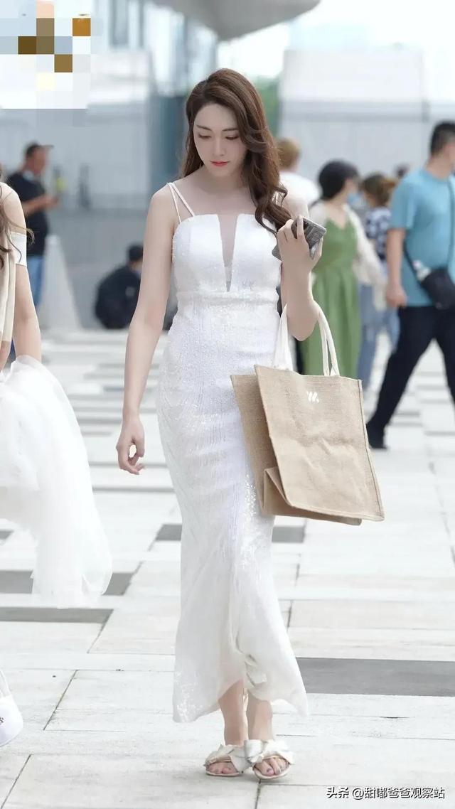 20名美女著白裙，真的不一般