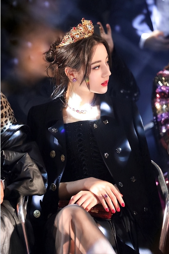 娛樂圈10大美女！個個顏值高氣質(zhì)好，你更喜歡哪位呢