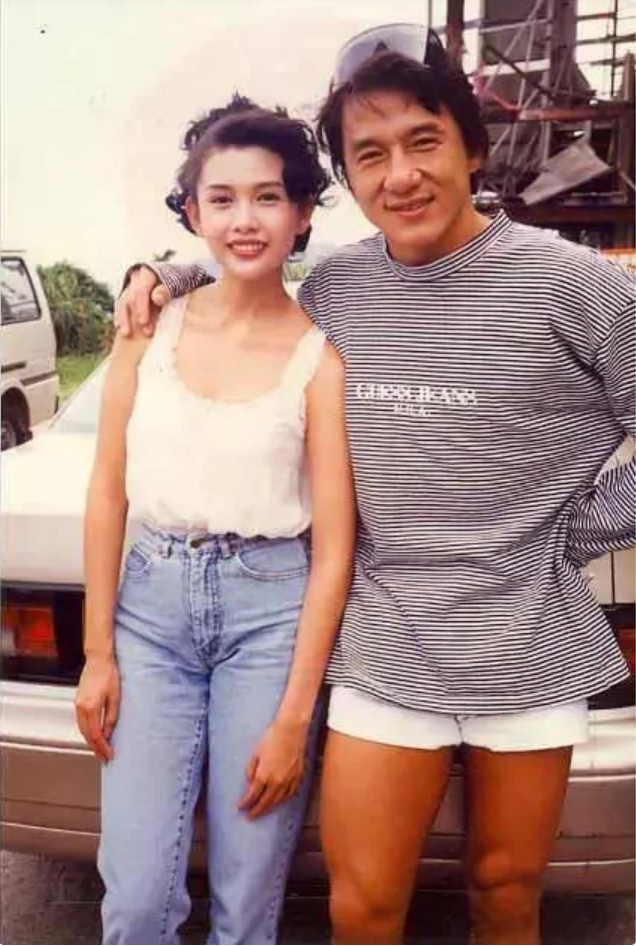 7位“一脱成名”的女星,有人成一线有人嫁豪门,有人成“癫王”