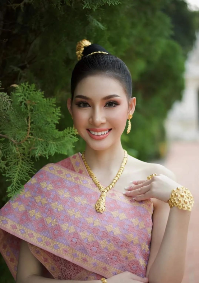 回顾2021年老挝小姐,她是你心中的 Top1 吗?