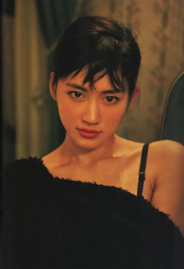 日本拥有“魔鬼身材”的女星!美腿太逆天了