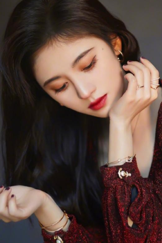 娛樂圈10大美女！個個顏值高氣質(zhì)好，你更喜歡哪位呢