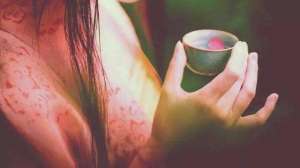 女人總是一往情深(愛情心理學(xué)：一往情深還是自作多情？)