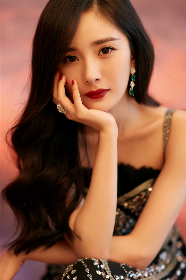 娛樂圈10大美女！個個顏值高氣質(zhì)好，你更喜歡哪位呢