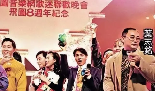 7位“一脱成名”的女星,有人成一线有人嫁豪门,有人成“癫王”