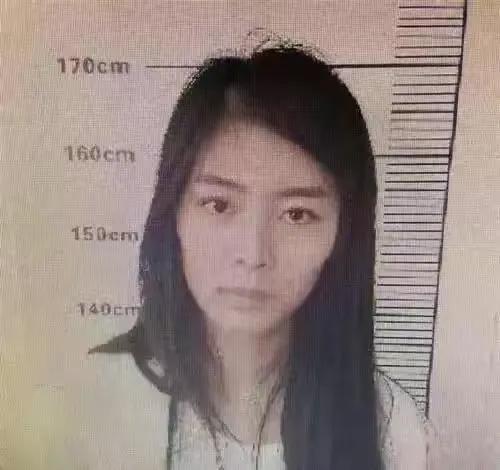 美女輔警利用美色讓9人先后迷倒在她石榴裙下