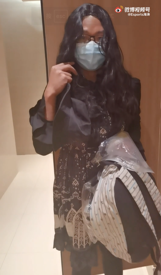 “黃色網站”上的女生，究竟是怎么被偷拍的？真的太可怕了...