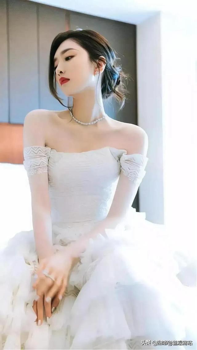 20名美女著白裙，真的不一般