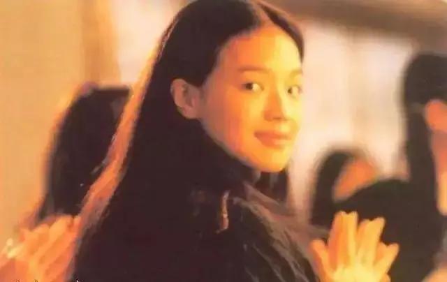19岁被迫,拍出全裸写真,20岁一脱成名,性感女神的舒淇成长之路