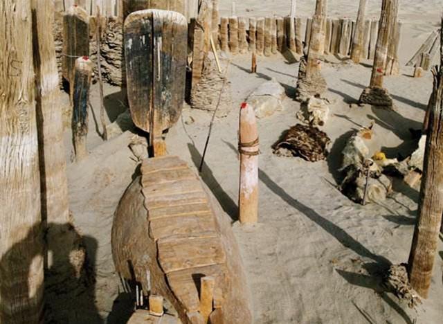 2003年新疆挖出女干尸,骨骼纹路清晰,嘴唇还涂着2700年前的口红