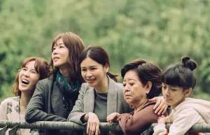 兩個(gè)女人電影(電影《孤味》一個(gè)男人過世后，留下了兩個(gè)女人和四個(gè)女兒的故事)