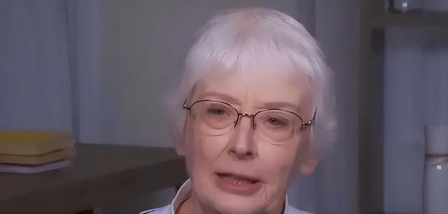 瘋狂暗戀美女老師15年后，囚禁折磨她53天