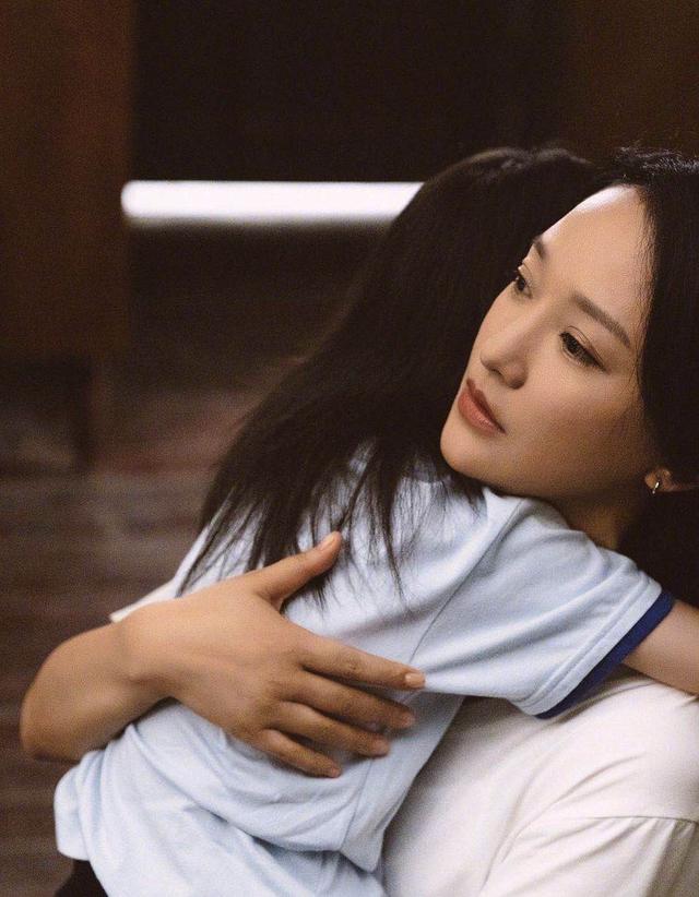 《不完美的她》:7岁小女孩受尽虐待,只想说:妈妈我依旧爱你
