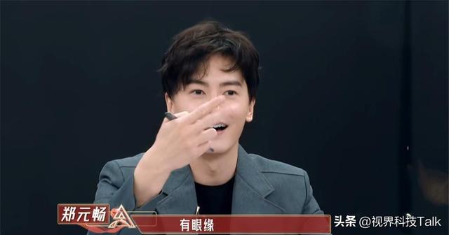 强吻、摸胸、掀裙底,这些男星究竟是真敬业,还是借戏揩油?