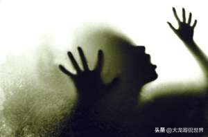 女人強(qiáng)奸(巴基斯坦發(fā)生惡性案件，女子晚上去公園散步，慘遭兩男子強(qiáng)奸)