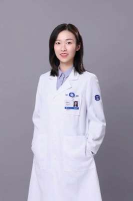 杭州美女(跑龍?zhí)卒泜€綜藝，杭州學(xué)霸女醫(yī)生刷屏疫情之下，這是她的“挺身而出”)