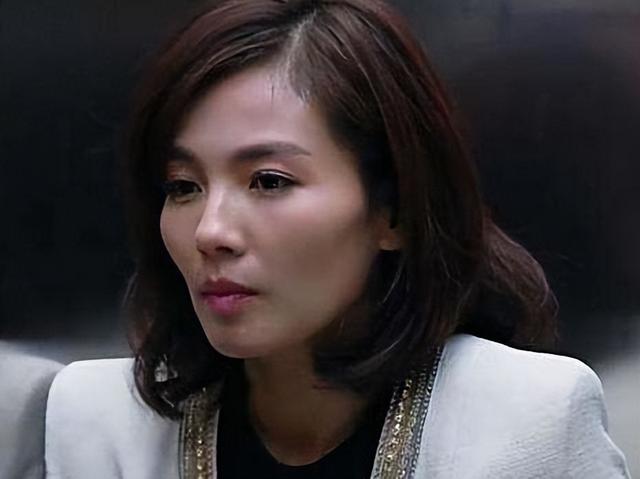 越老越漂亮的5位女星,年轻时长得一般,年纪大了反而更美了
