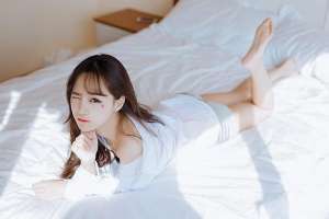 美女寫真集(高清美女寫真合集，誘惑動(dòng)人)