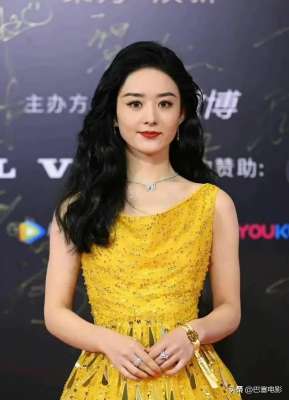 中國女明星圖片(外媒鏡頭下的國內女星，真實堪比照妖鏡，孫儷露怯，劉亦菲扛住了)