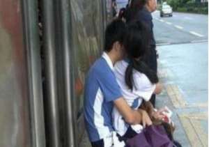 偷吃禁果的女孩(“不要臉，沒你這個女兒”15歲女孩偷嘗禁果，爸爸得知破口大罵)