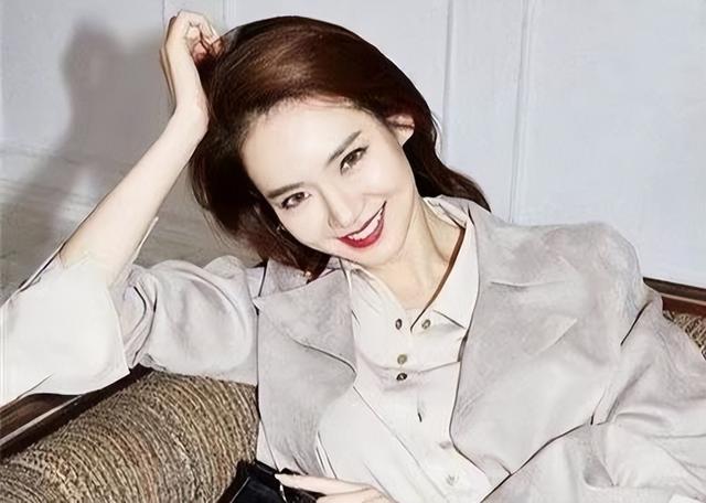 “素颜无人识”的8位女星,荧幕前绝美女神,卸妆后:大姐你哪位