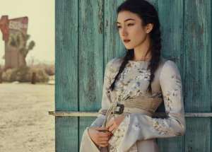 偷窺美女(美女偷窺別人隱私生活，卻害得男友自殺，尺度和反轉(zhuǎn)令人窒息)