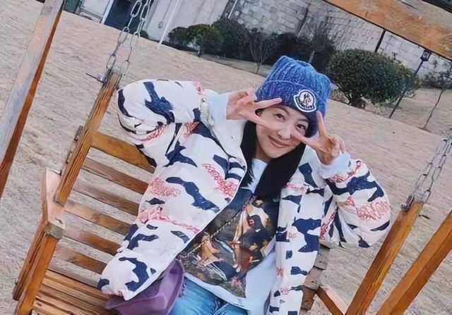 “素颜无人识”的8位女星,荧幕前绝美女神,卸妆后:大姐你哪位