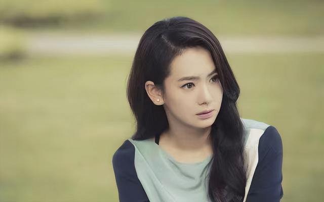 “素颜无人识”的8位女星,荧幕前绝美女神,卸妆后:大姐你哪位