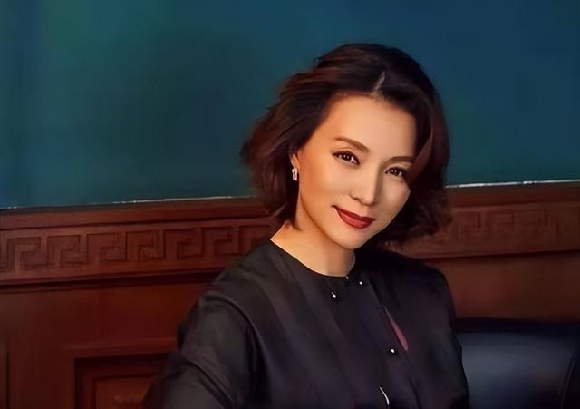 “素颜无人识”的8位女星,荧幕前绝美女神,卸妆后:大姐你哪位