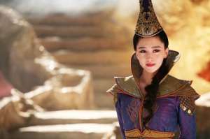 美女的jj(想知道生活中的JJ賈曉晨嗎？看完這些照片，你就知道了)