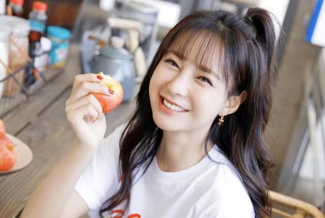 “素颜无人识”的8位女星,荧幕前绝美女神,卸妆后:大姐你哪位